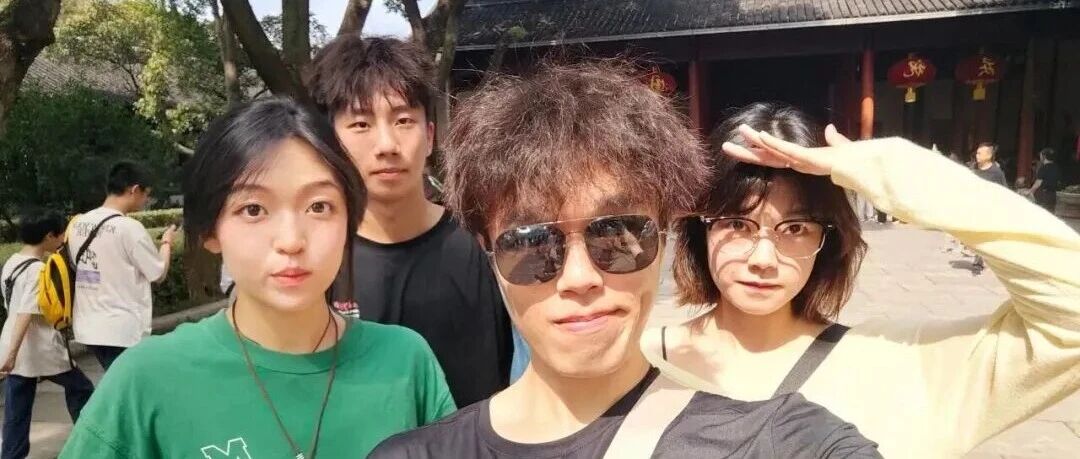 “好可爱的大学生！”女生找回手机后，发现相册多了一段视频……